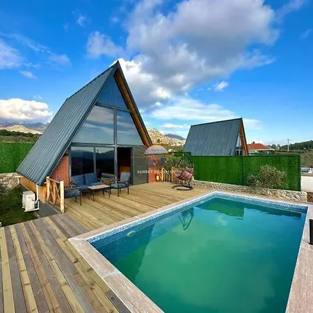 4 Kisilik Mustakil Havuzlu, Sunset Bungalov 2 * موجلا